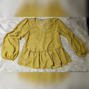 Pleione Yellow Patterned Women's Top Sz S Flowy And Confortable